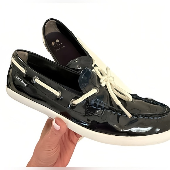 COLE HAAN W’s Nantucket Camp Moccasins Blue Patent Leather Shoes 7.5B Loafers - Picture 3 of 6